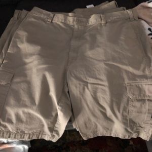 Men’s Dickies carpenter shorts  size 42 (4) pairs